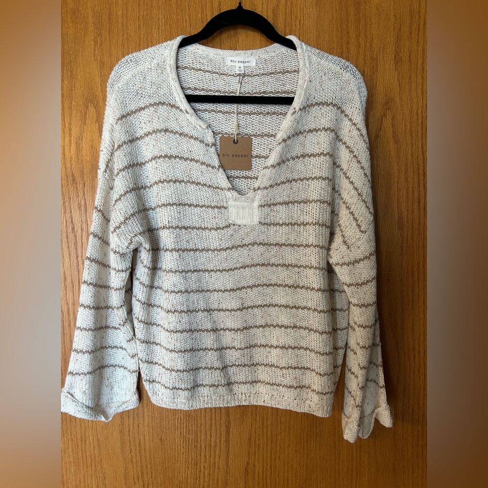 Boutique sweater nwt
